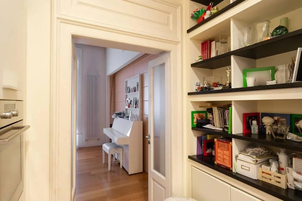Murat Suite Bari 0*,  Italy